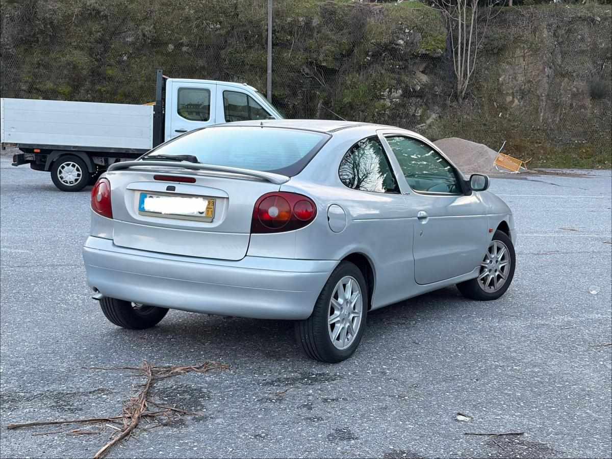 renault-megane-1-4-95cv-1999-gasolina-1390cc