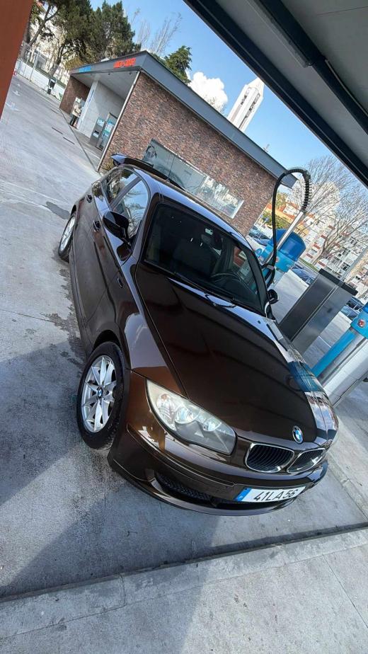 bmw-serie-1-116d-2010-diesel-1995cc