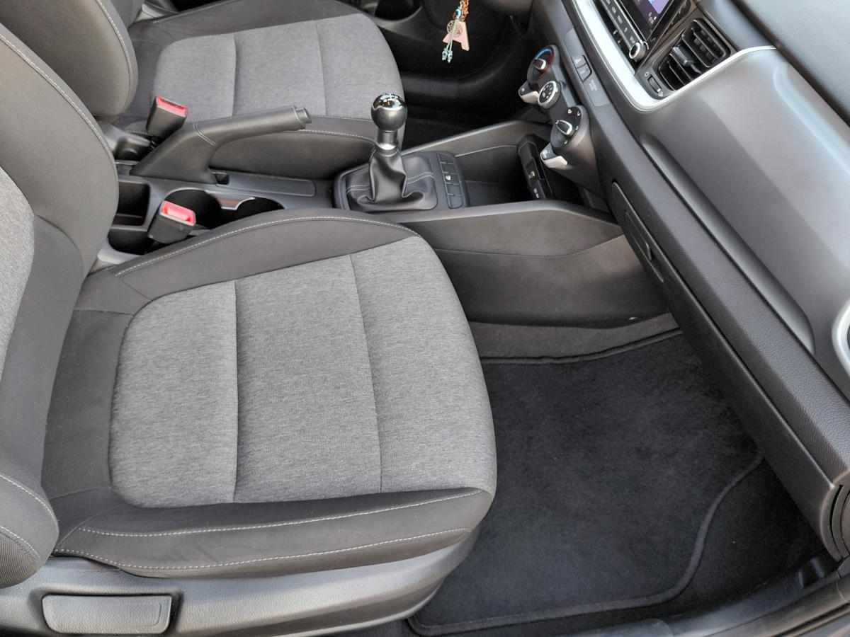 kia-stonic-1-2-cvvt-2022-gasolina-1248cc