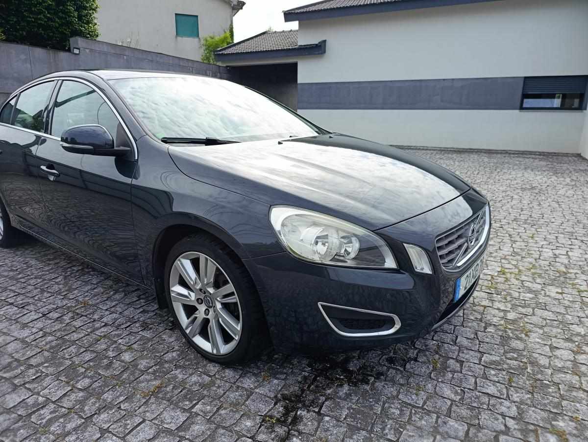 volvo-s60-2-0-t5-2011-gasolina-1999cc