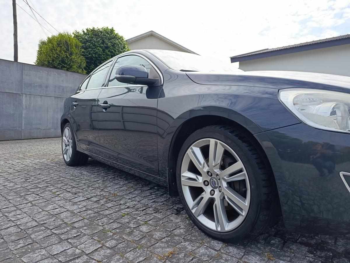 volvo-s60-2-0-t5-2011-gasolina-1999cc