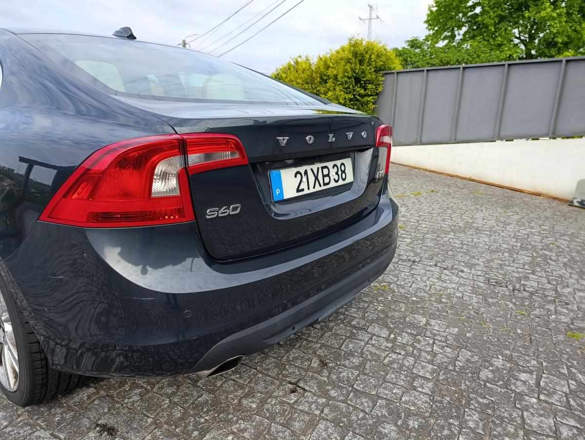 volvo-s60-2-0-t5-2011-gasolina-1999cc