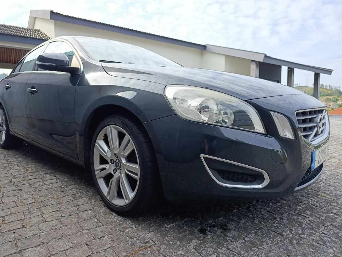 volvo-s60-2-0-t5-2011-gasolina-1999cc