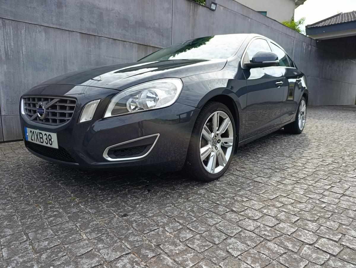 volvo-s60-2-0-t5-2011-gasolina-1999cc