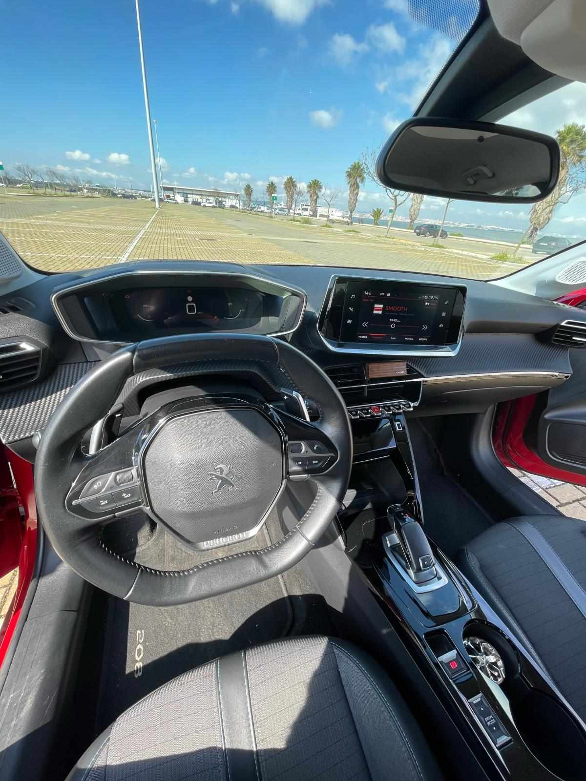 peugeot-208-1-2-puretech-2021-gasolina-1199cc