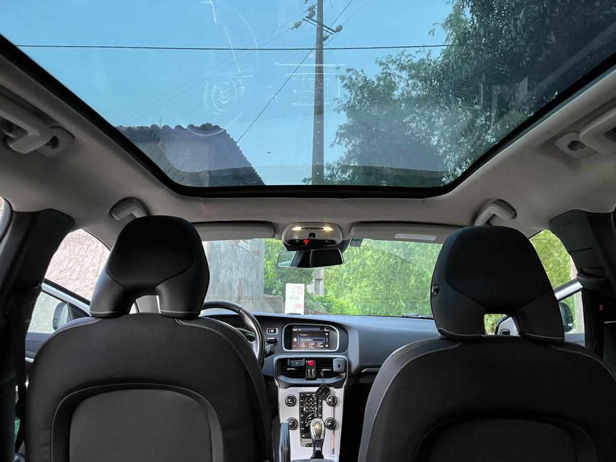 volvo-v40-d2-2013-diesel-1560cc