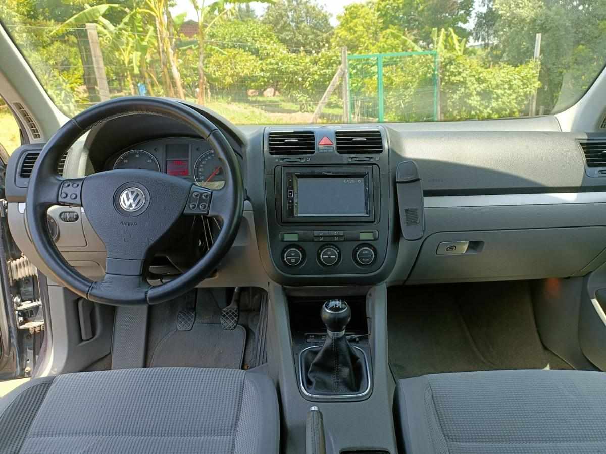 volkswagen-jetta-2-0-140cv-2005-diesel-1968cc