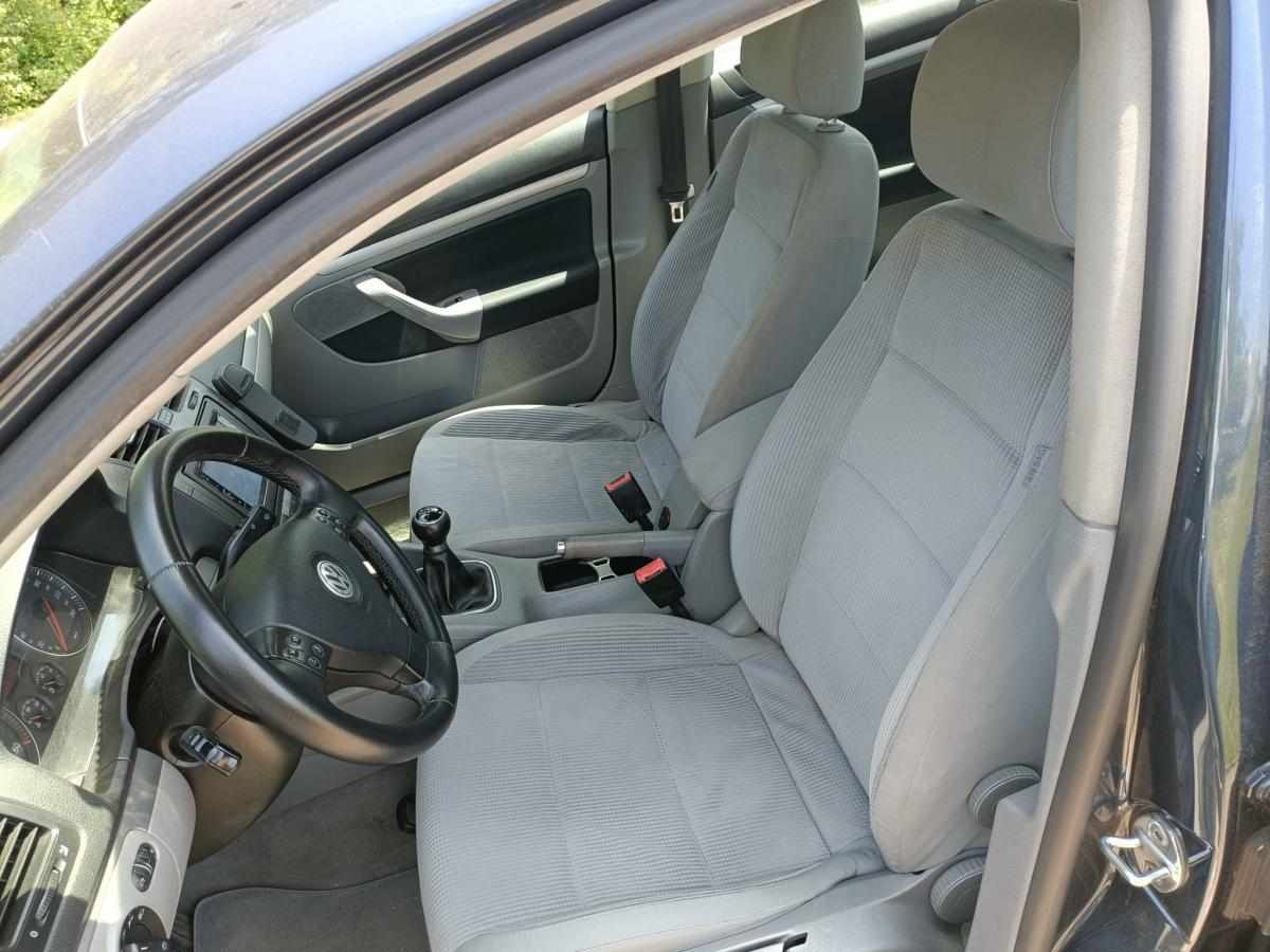 volkswagen-jetta-2-0-140cv-2005-diesel-1968cc