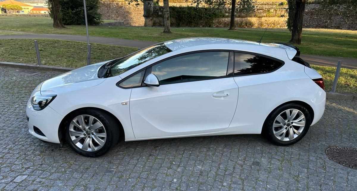 opel-astra-2-0-cdti-2012-diesel-1956cc