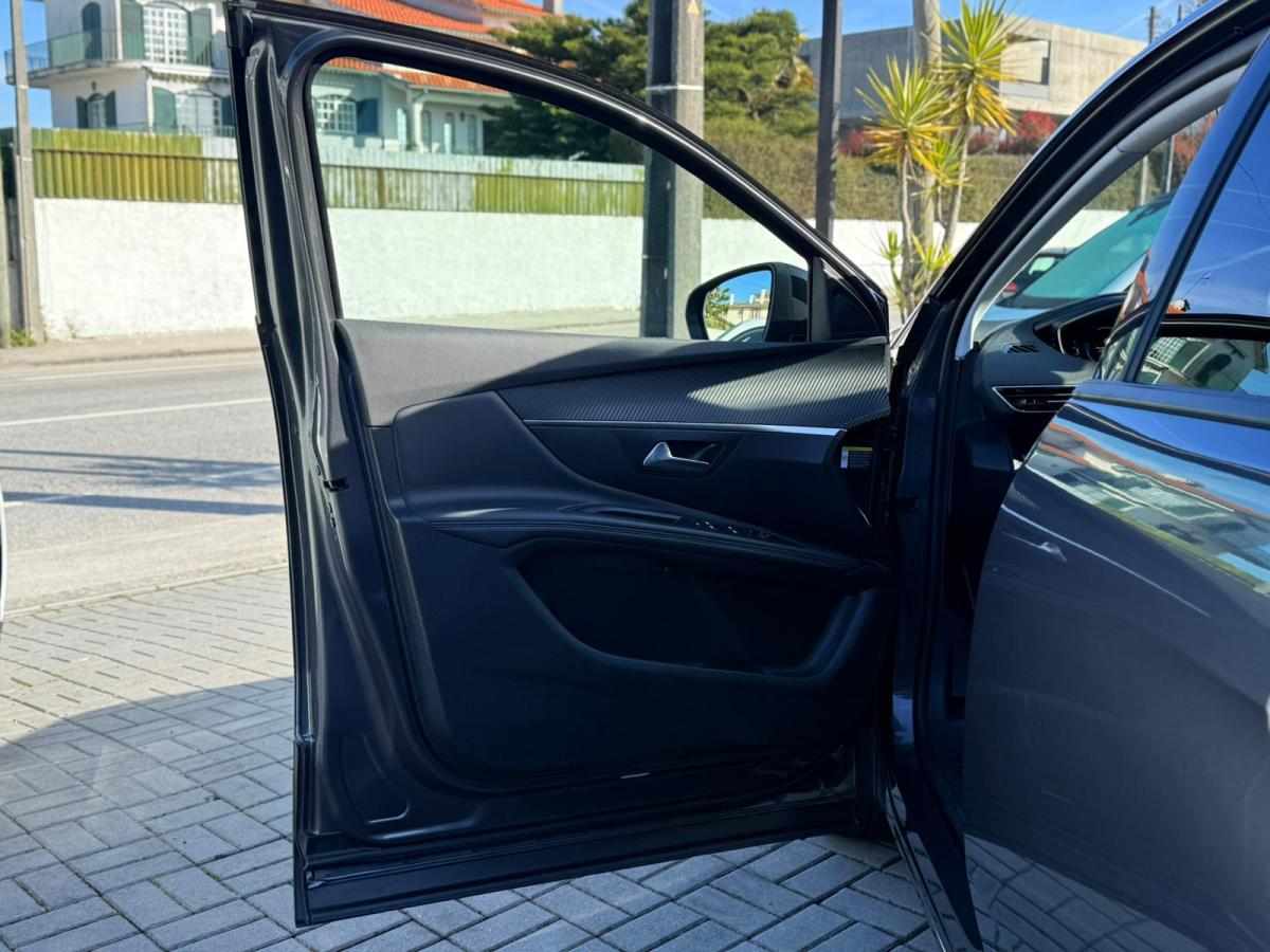 peugeot-3008-1-6-hybrid-11-8-kwh-2022-gasolina-1598cc