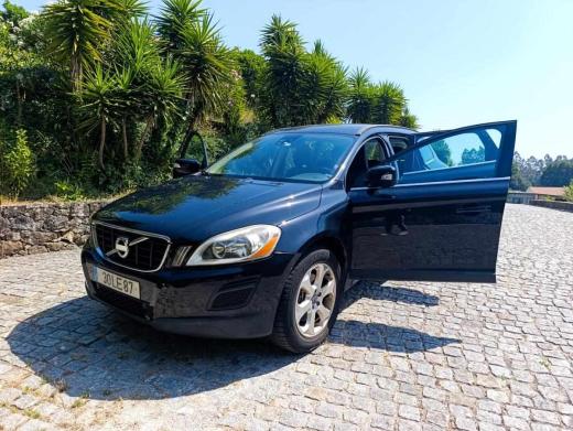 volvo-xc60-2-4d-awd-2010-diesel-2401cc