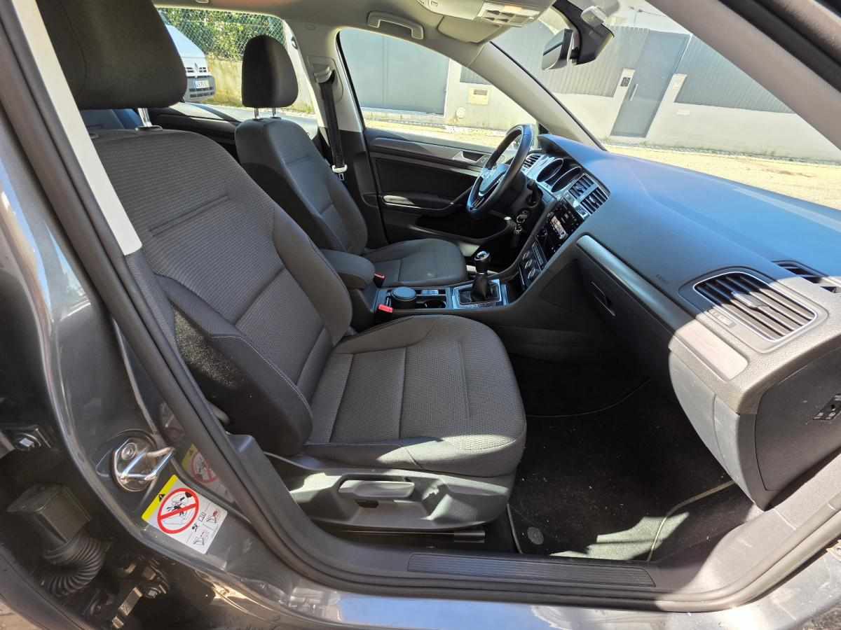 volkswagen-golf-1-6-tdi-bluemotion-2017-diesel-1598cc