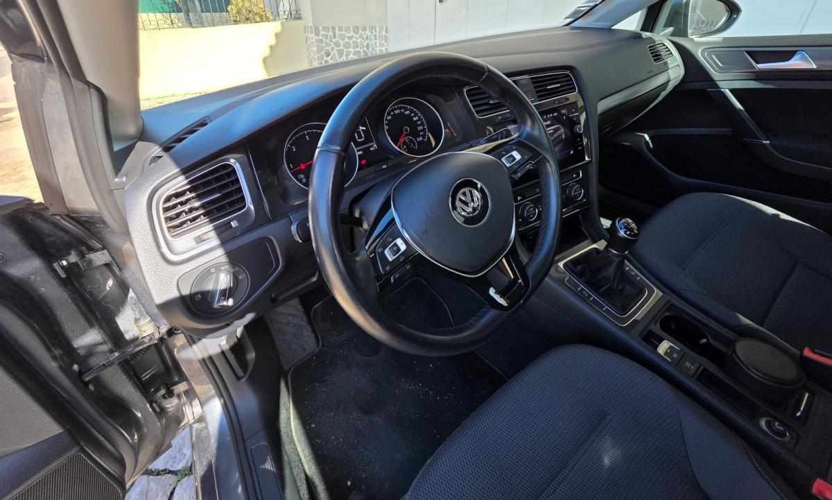 volkswagen-golf-1-6-tdi-bluemotion-2017-diesel-1598cc