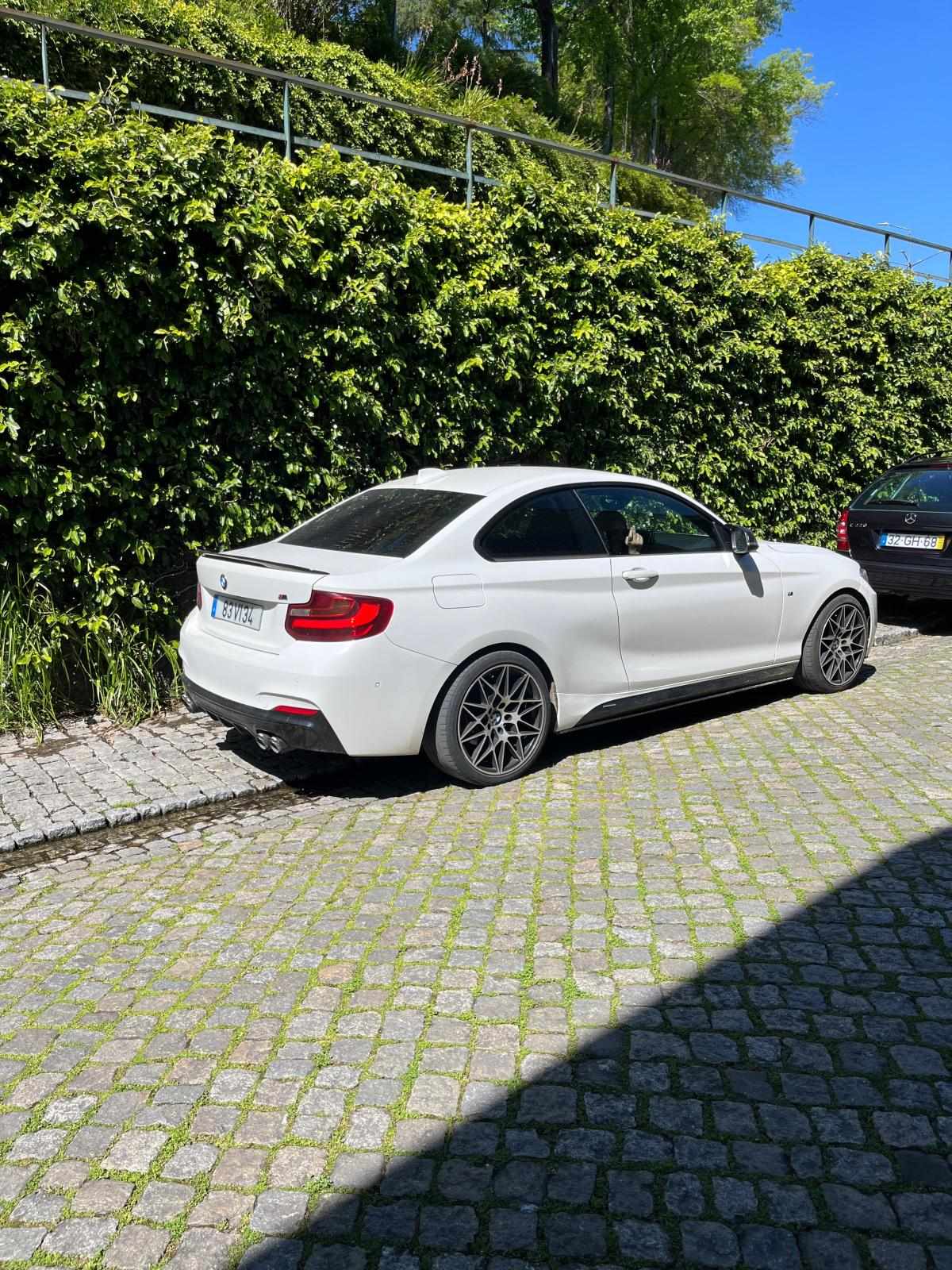 bmw-serie-2-218d-coupe-2015-diesel-1995cc