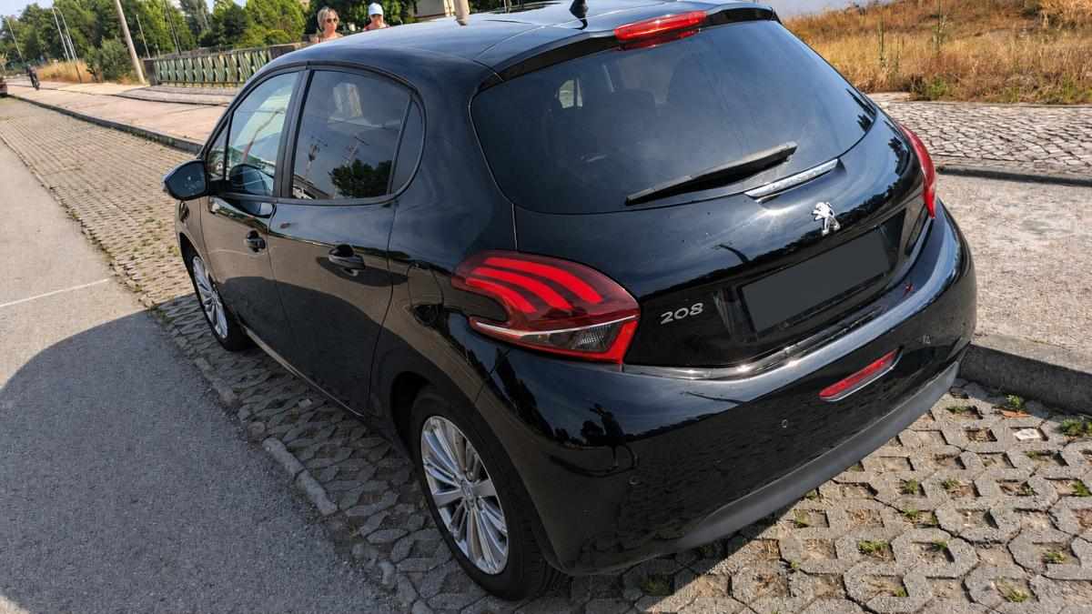 peugeot-208-1-6-bluehdi-2017-diesel-1560cc