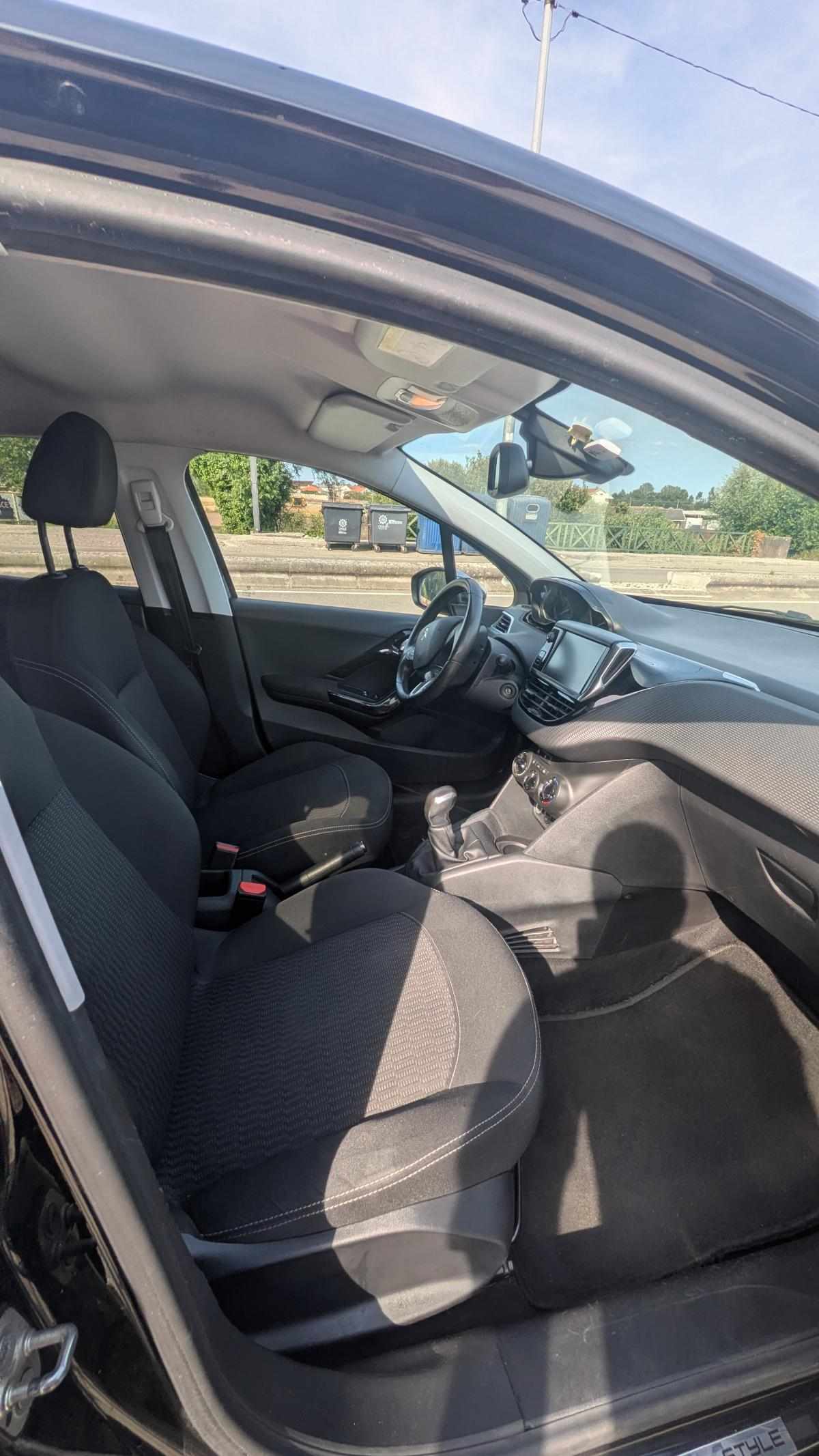 peugeot-208-1-6-bluehdi-2017-diesel-1560cc
