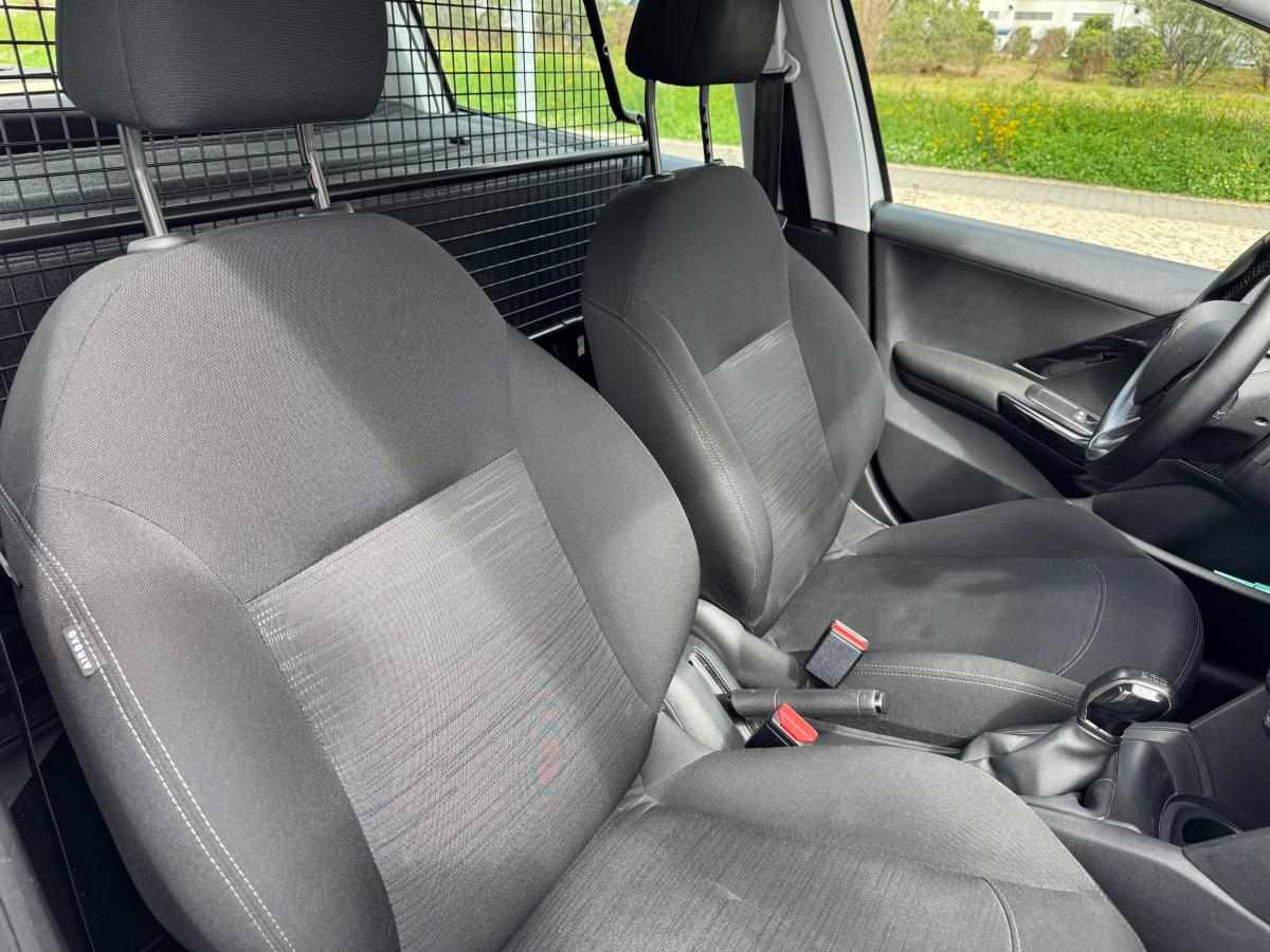 peugeot-208-1-5-102cv-2019-diesel-1499cc