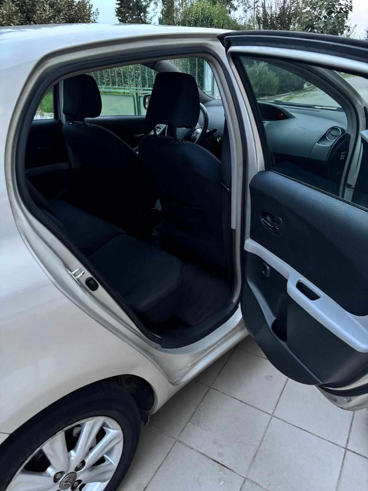 toyota-yaris-1-33-dual-vvt-i-2009-gasolina-1329cc