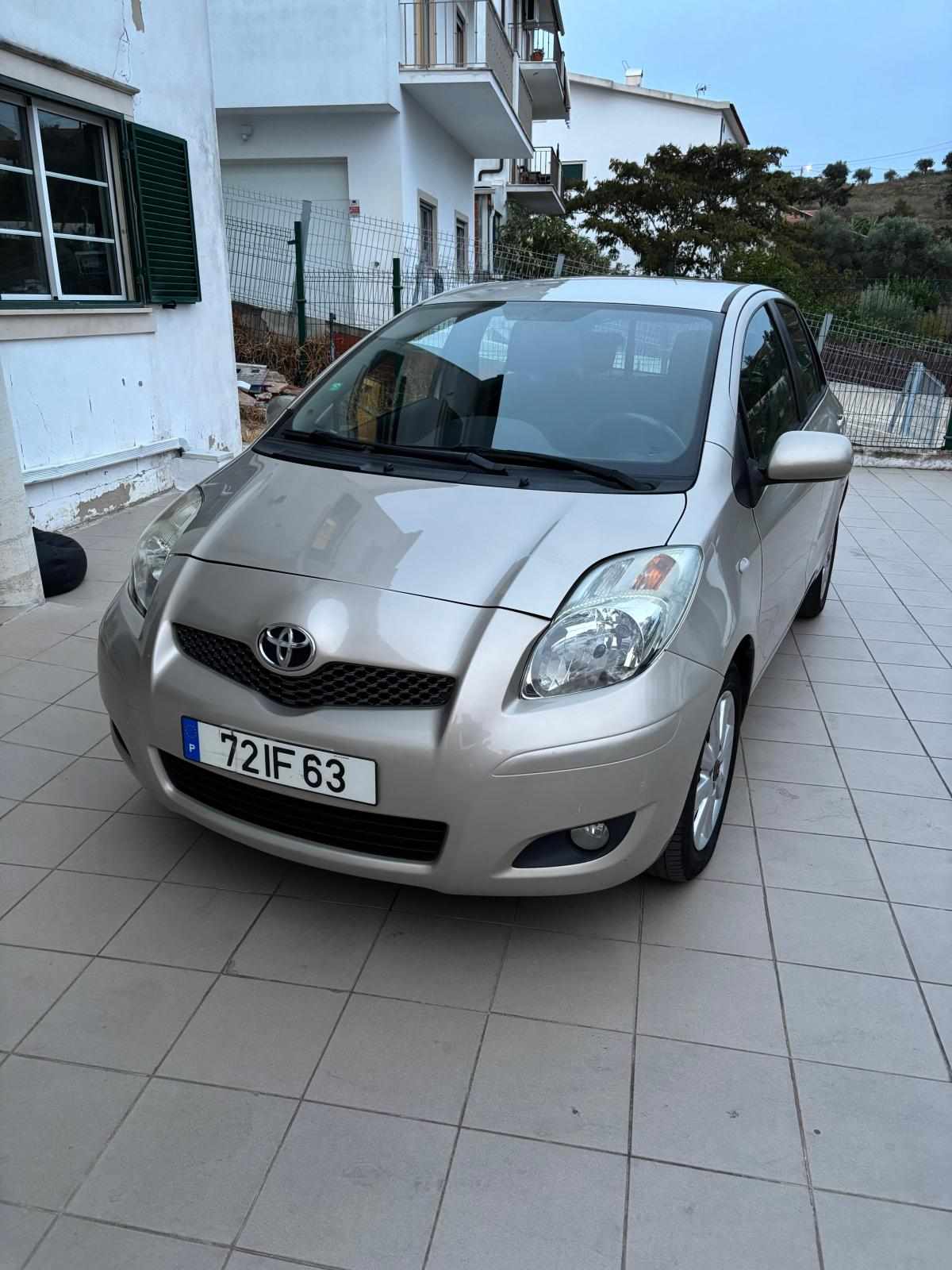 toyota-yaris-1-33-dual-vvt-i-2009-gasolina-1329cc