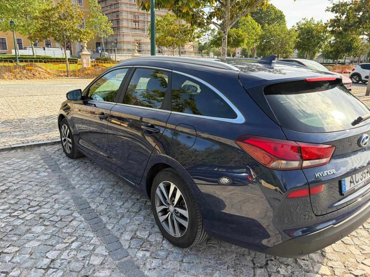 hyundai-i30-1-6-crdi-2020-diesel-1598cc