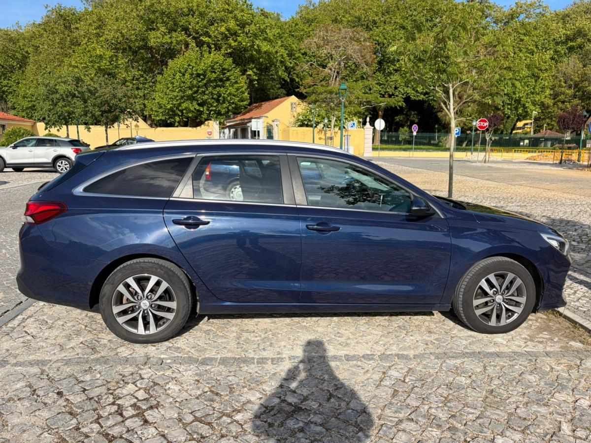 hyundai-i30-1-6-crdi-2020-diesel-1598cc