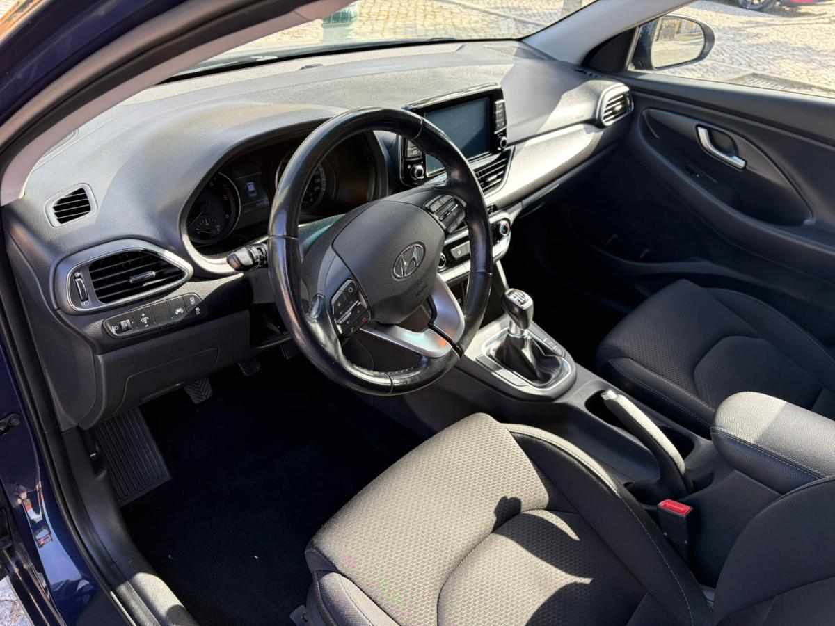 hyundai-i30-1-6-crdi-2020-diesel-1598cc