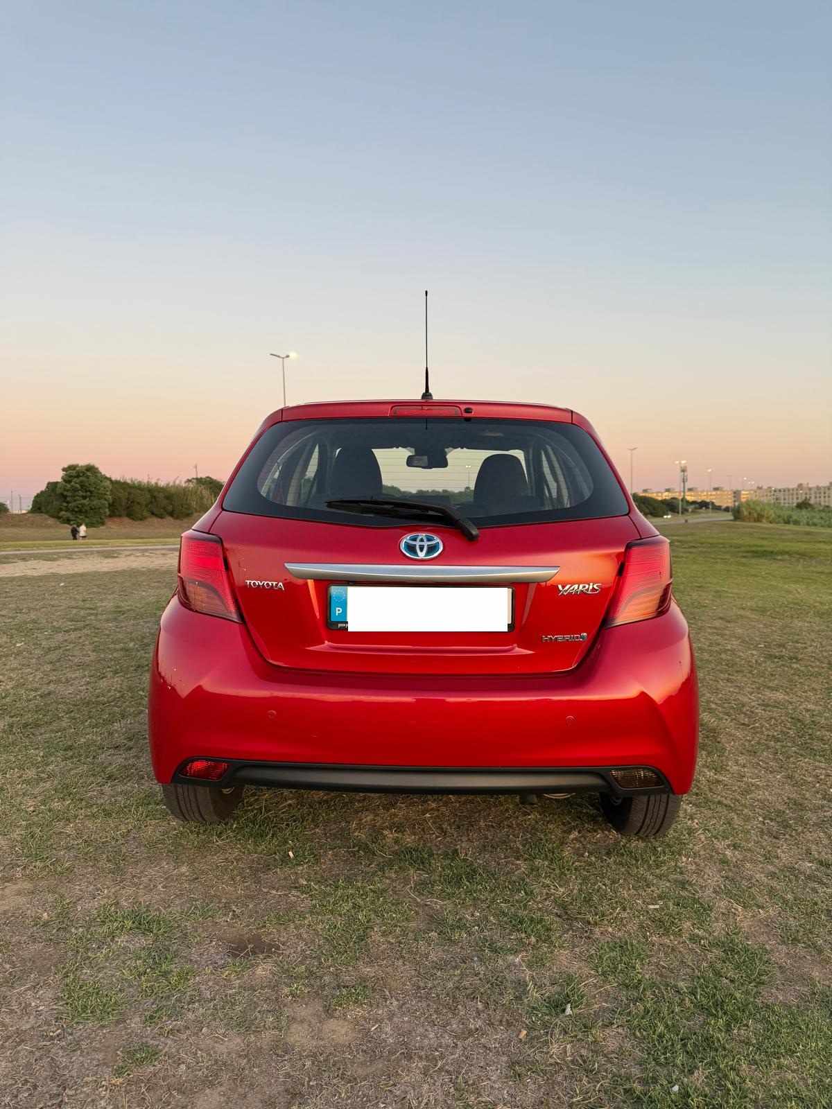toyota-yaris-hybrid-1-5-vvt-i-2016-gasolina-1496cc