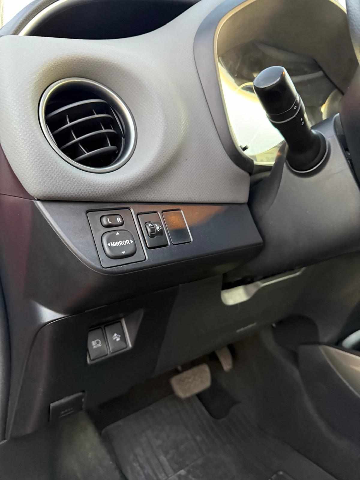 toyota-yaris-hybrid-1-5-vvt-i-2016-gasolina-1496cc