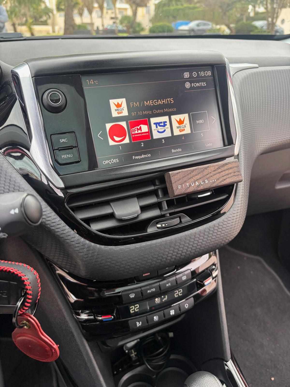 peugeot-2008-1-2-e-thp-2018-gasolina-1198cc
