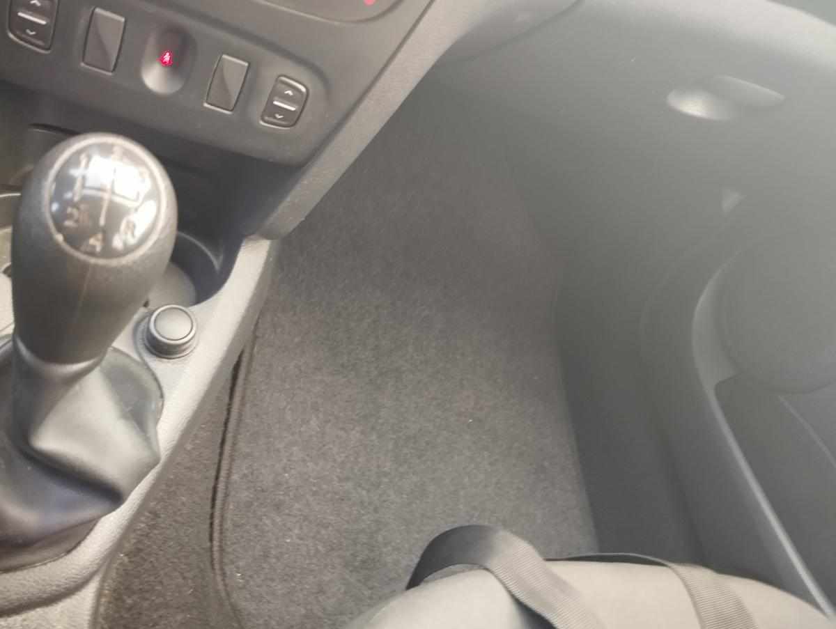 dacia-sandero-1-2-2015-gasolina-1149cc