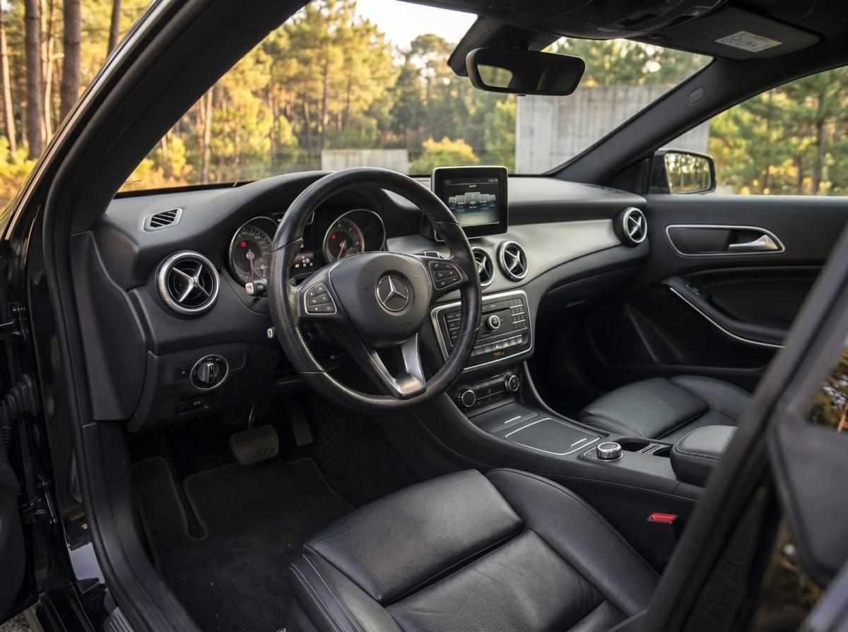 mercedes-benz-cla-220-d-2016-diesel-2143cc