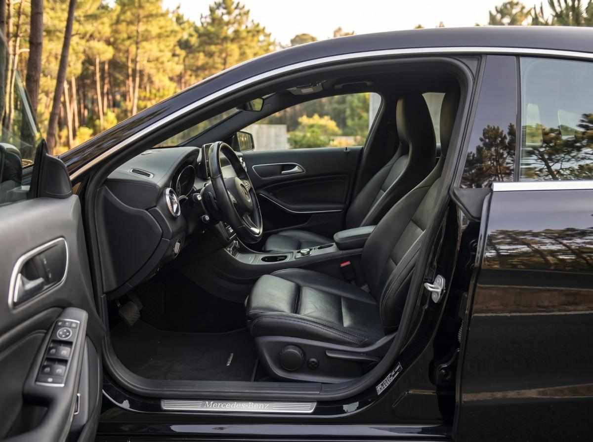 mercedes-benz-cla-220-d-2016-diesel-2143cc
