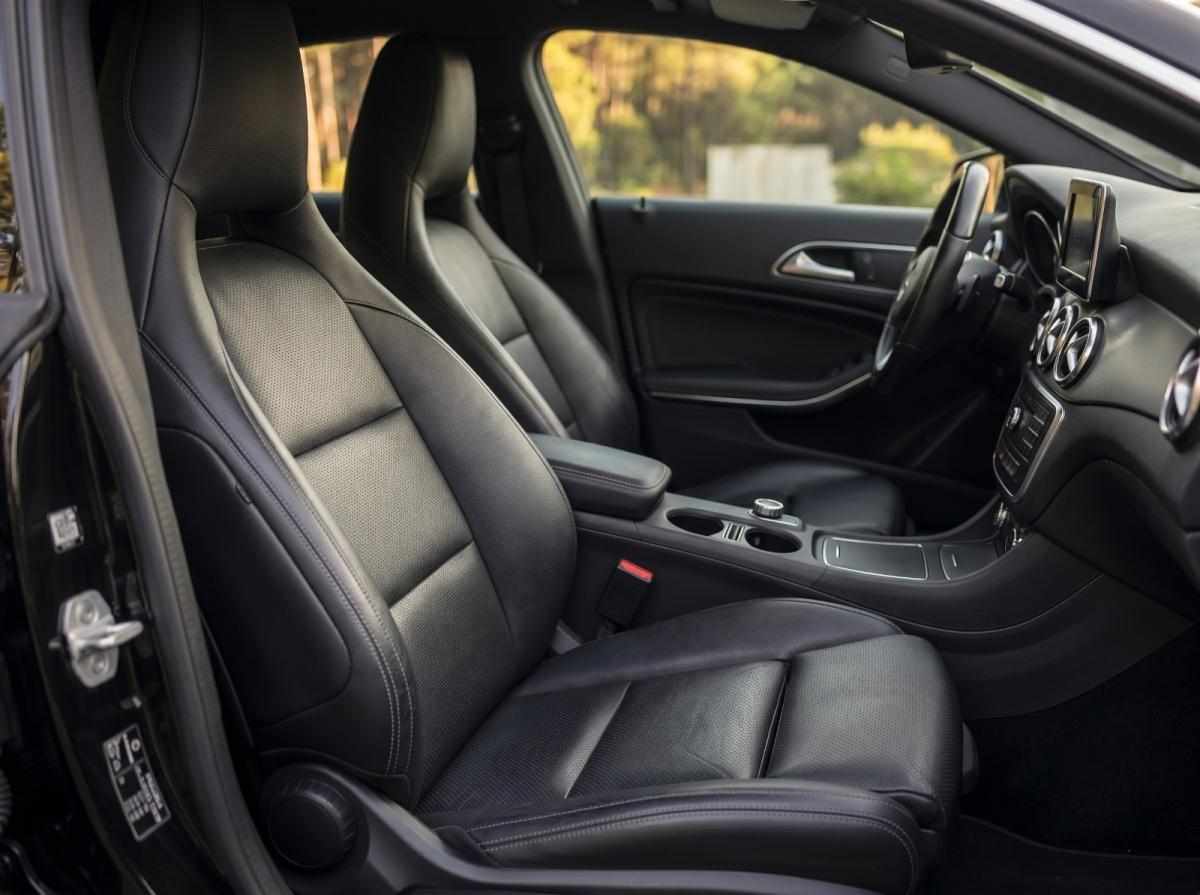 mercedes-benz-cla-220-d-2016-diesel-2143cc