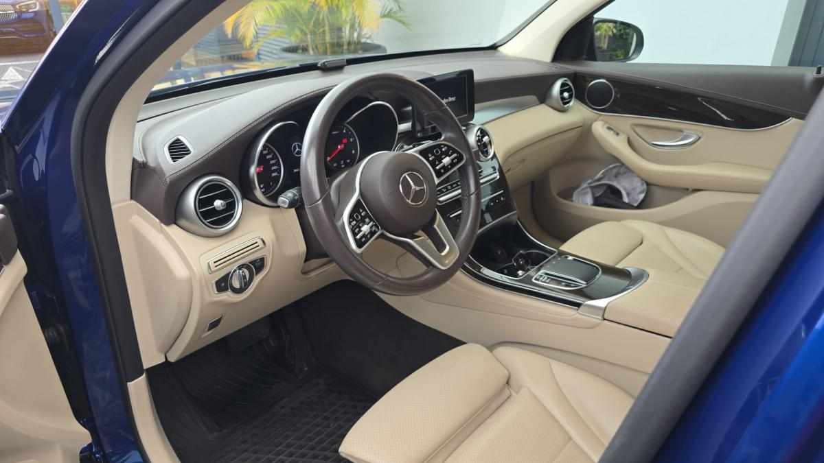 mercedes-benz-glc-220-d-4matic-2020-diesel-1950cc