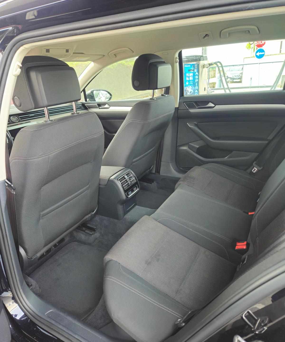 volkswagen-passat-1-6-tdi-bluemotion-2018-diesel-1598cc