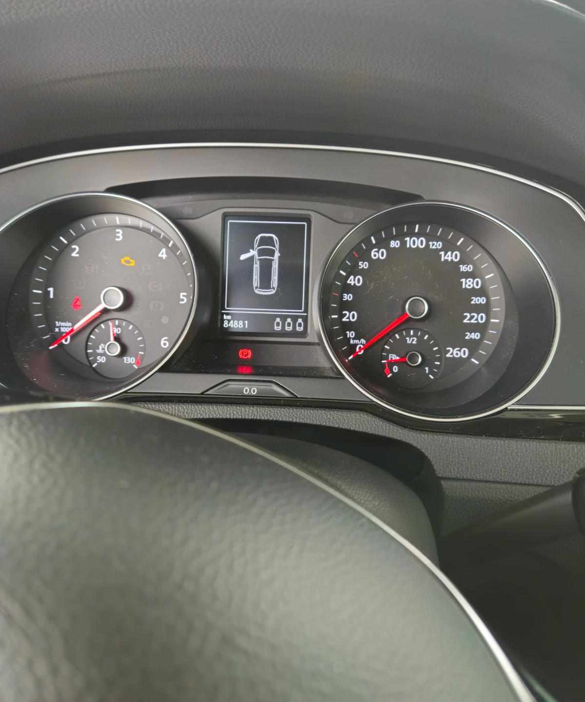 volkswagen-passat-1-6-tdi-bluemotion-2018-diesel-1598cc