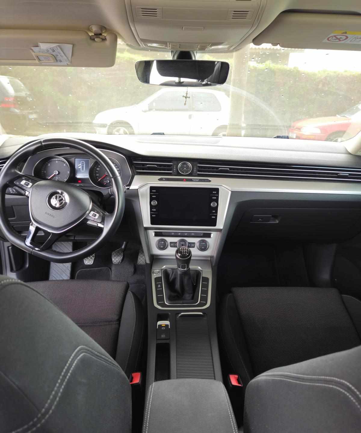 volkswagen-passat-1-6-tdi-bluemotion-2018-diesel-1598cc