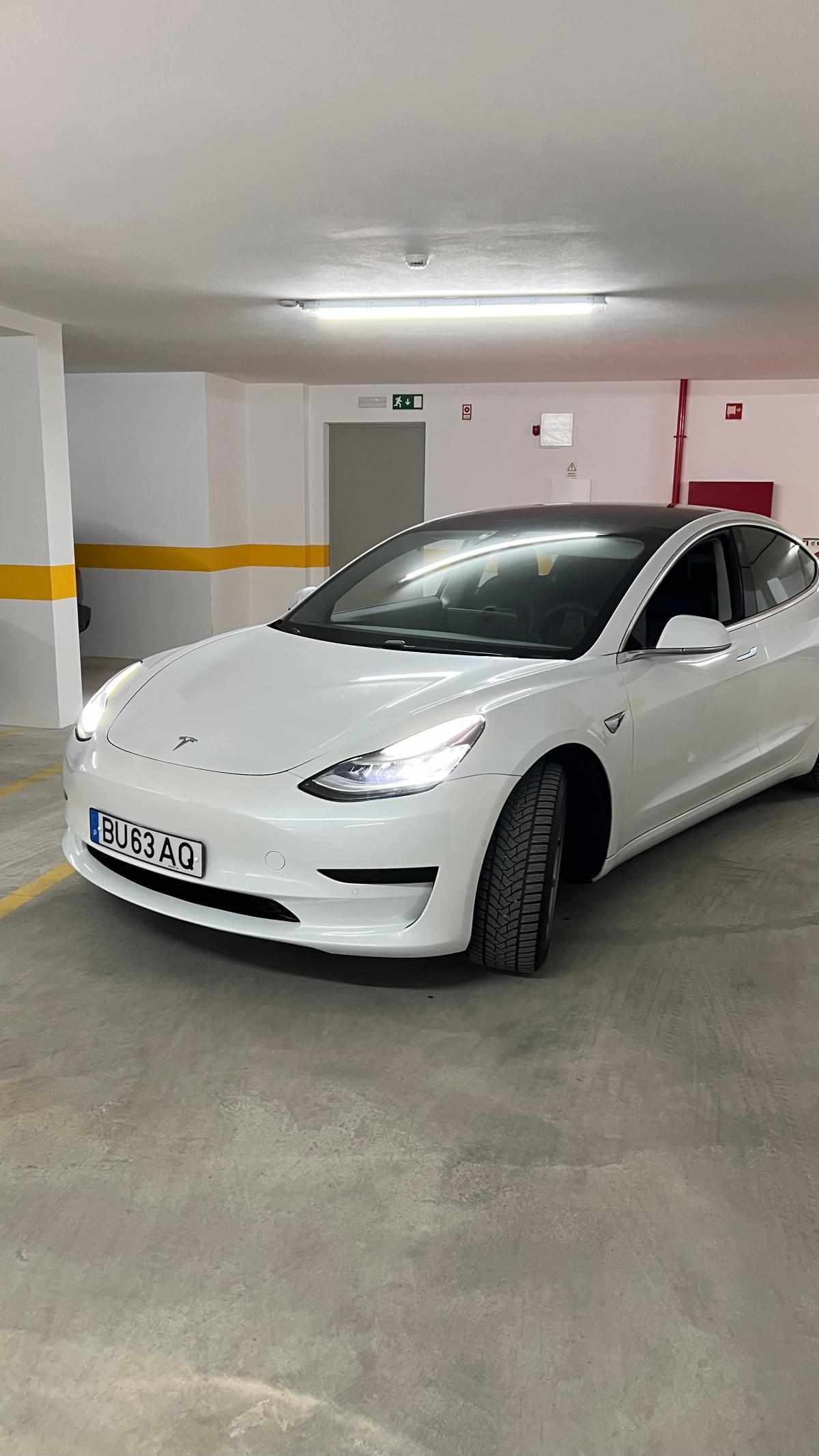 tesla-model-3-standard-range-2020-eletrico