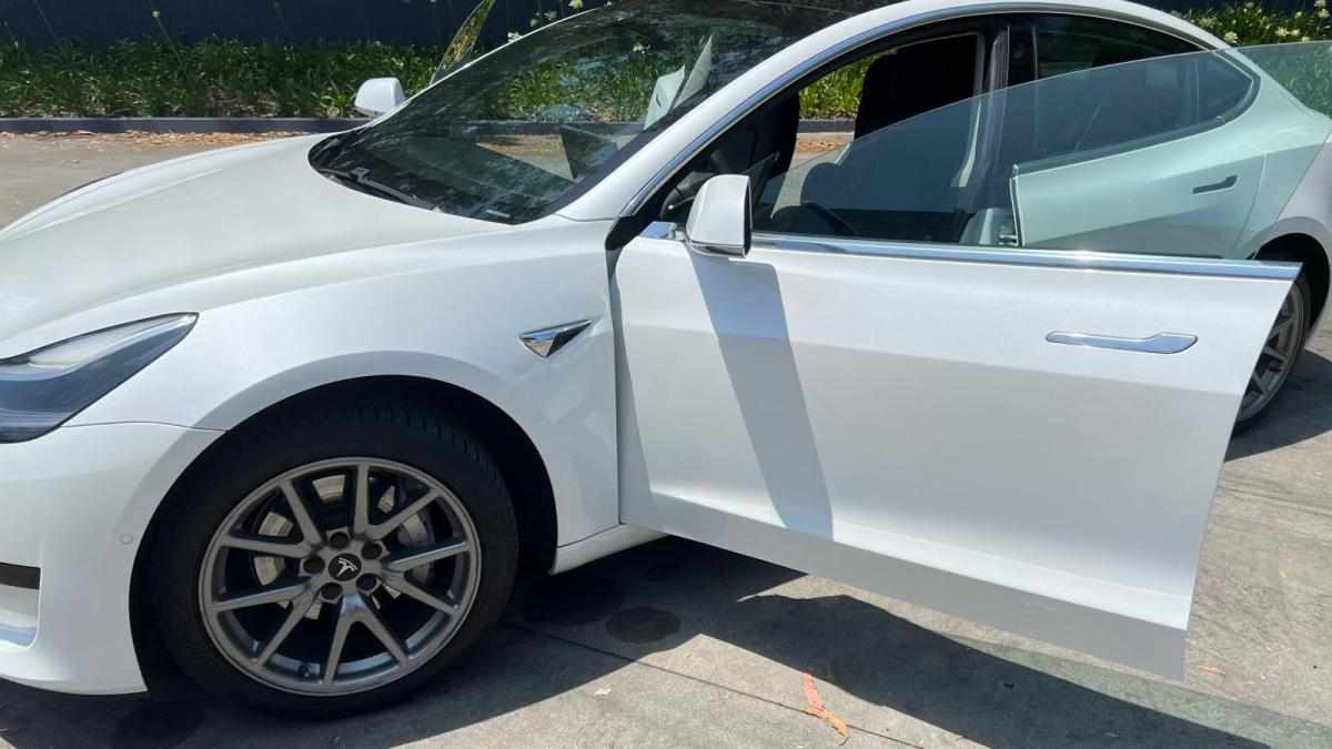tesla-model-3-standard-range-2020-eletrico