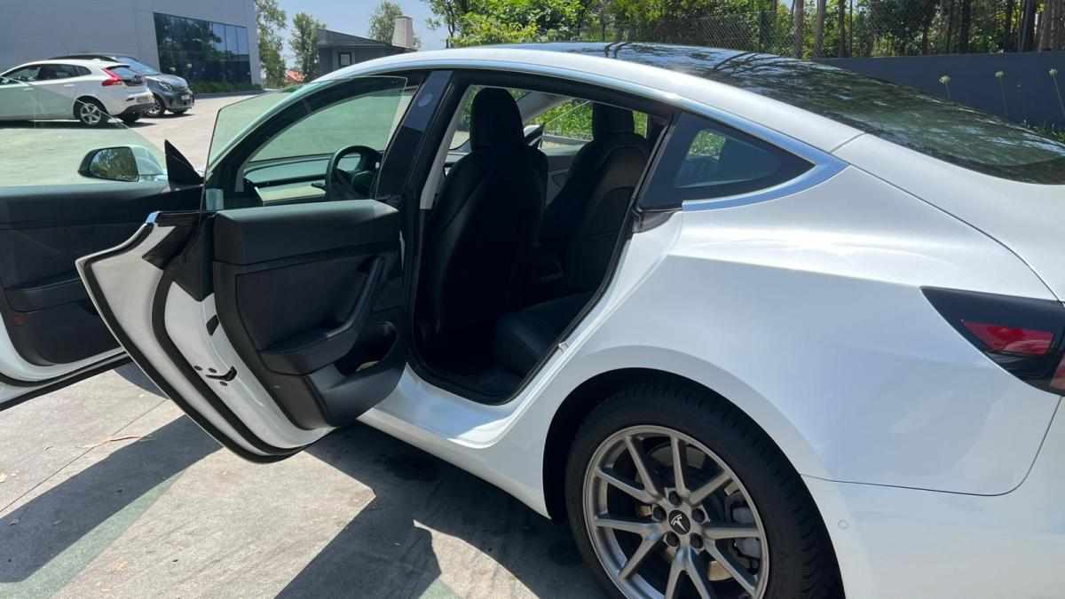 tesla-model-3-standard-range-2020-eletrico