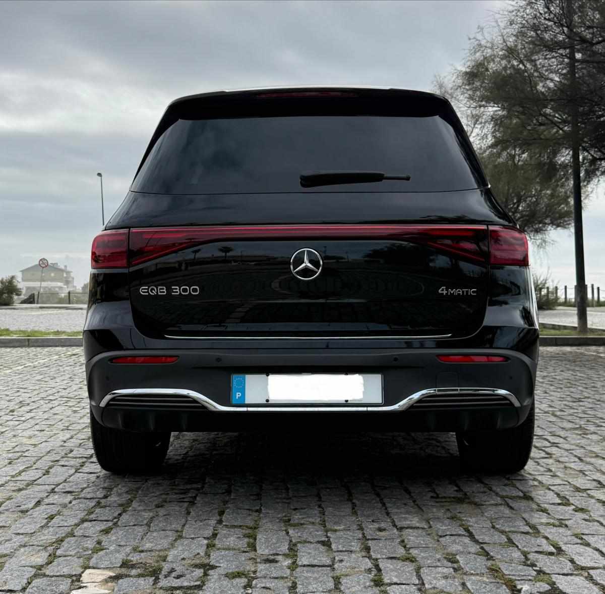 mercedes-benz-eqb-300-4matic-2024-eletrico