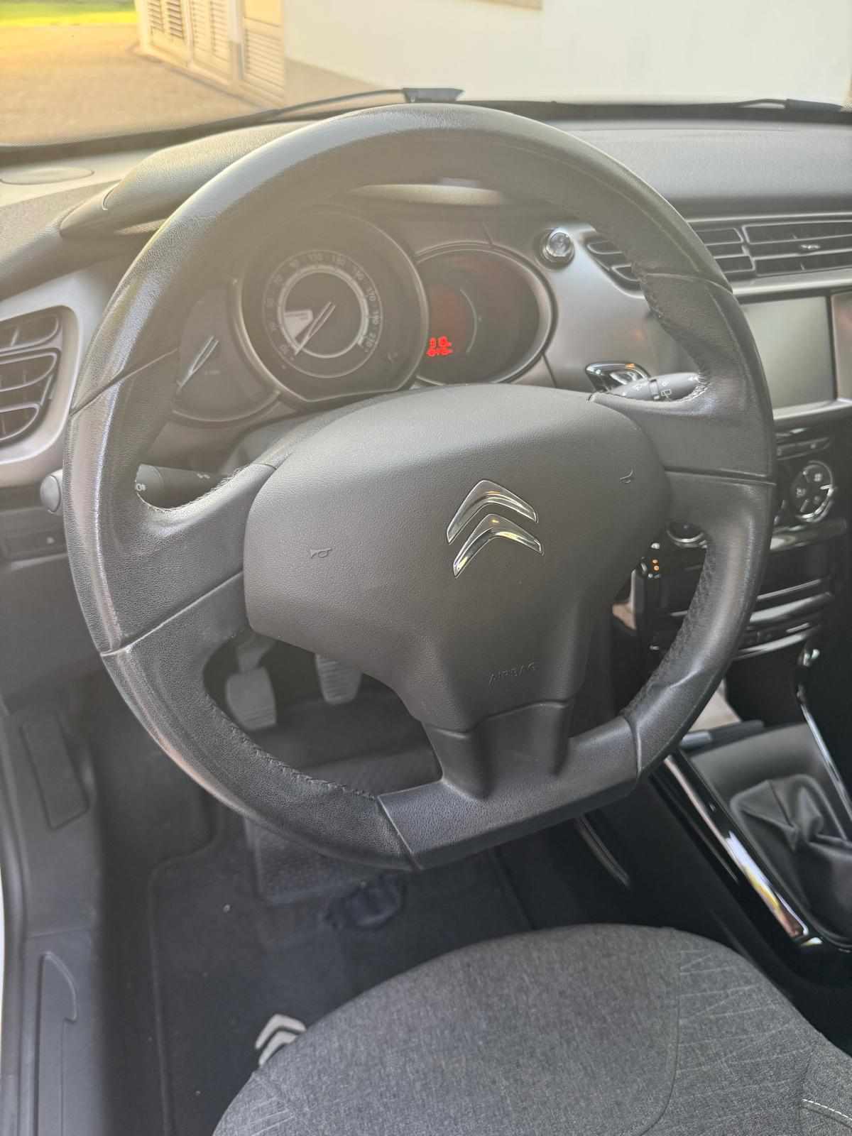 citroen-c3-1-2-vti-2017-gasolina-1199cc