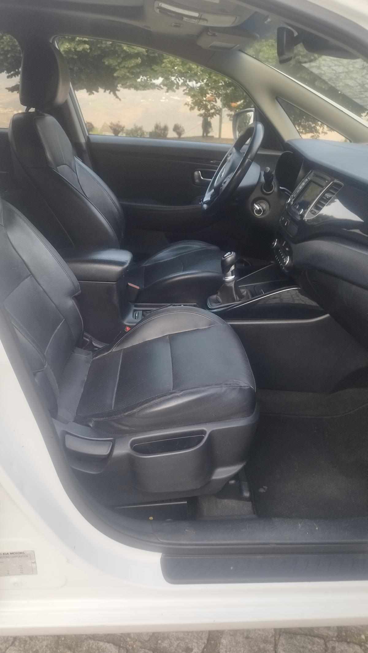 kia-carens-1-7-crdi-2016-diesel-1685cc