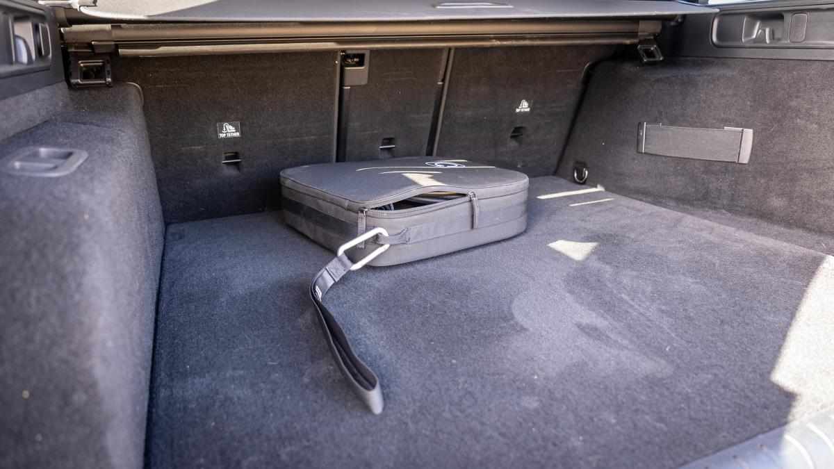 mercedes-benz-classe-c-c-300-e-2023-gasolina-1999cc