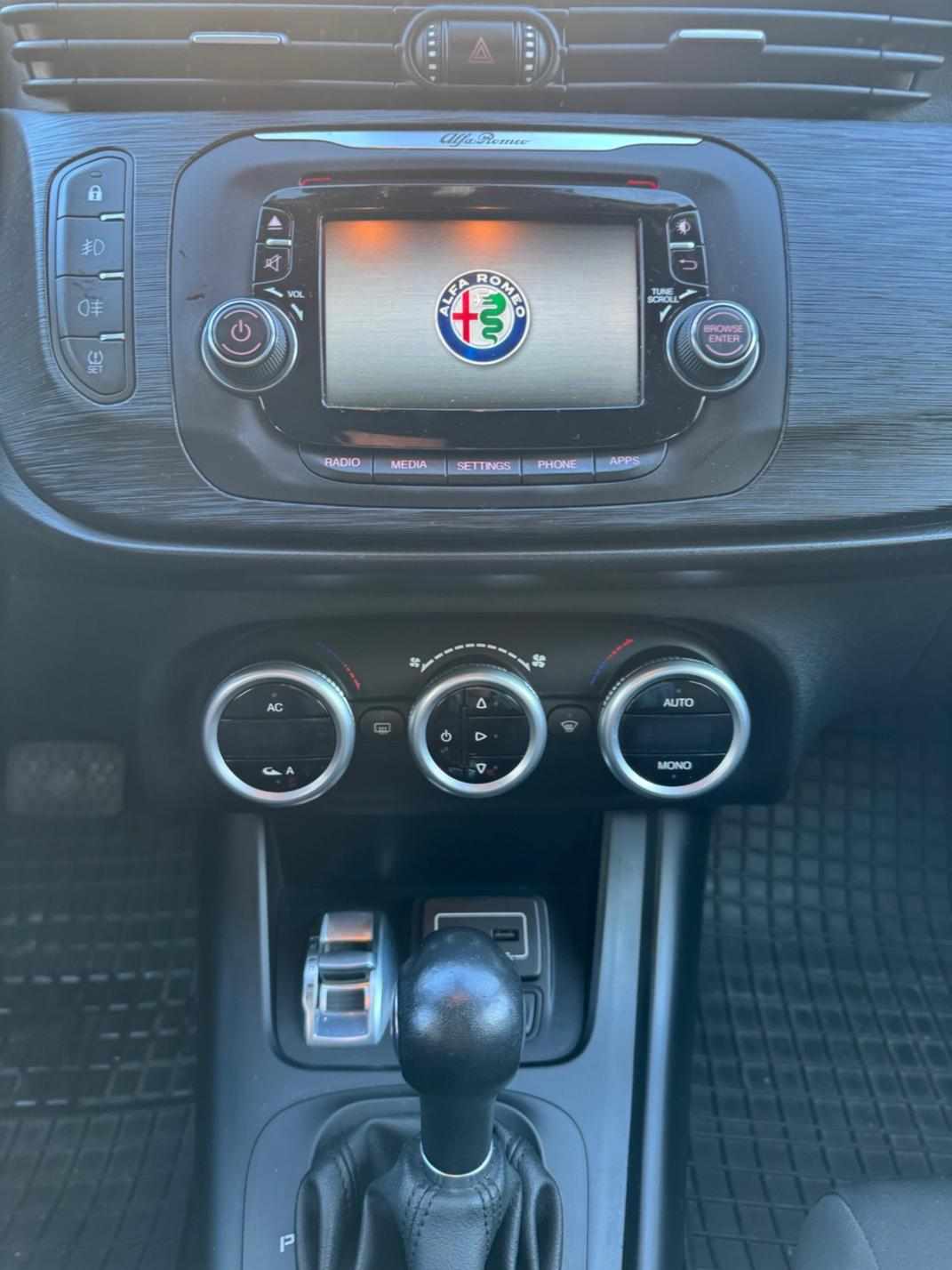 alfa-romeo-giulietta-1-6-jtdm-16v-2017-diesel-1598cc