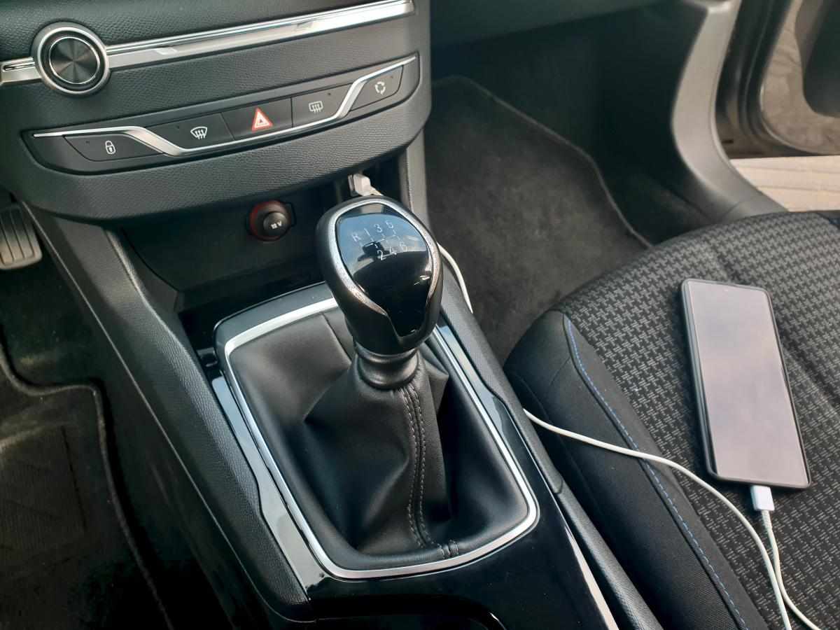 peugeot-308-1-5-bluehdi-2019-diesel-1499cc