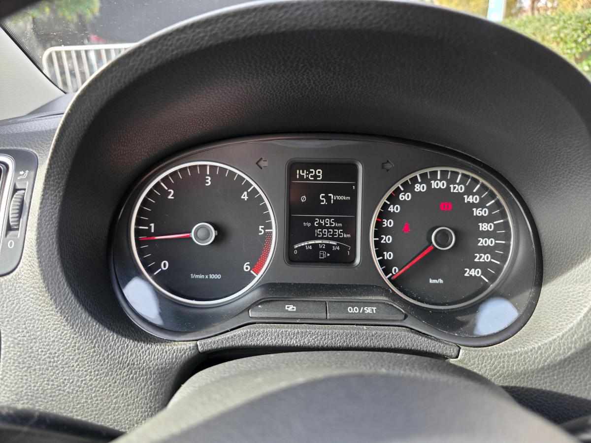volkswagen-polo-1-6-tdi-2011-diesel-1598cc