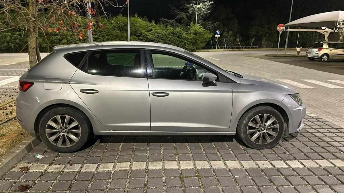 seat-leon-1-6-tdi-2018-diesel-1598cc
