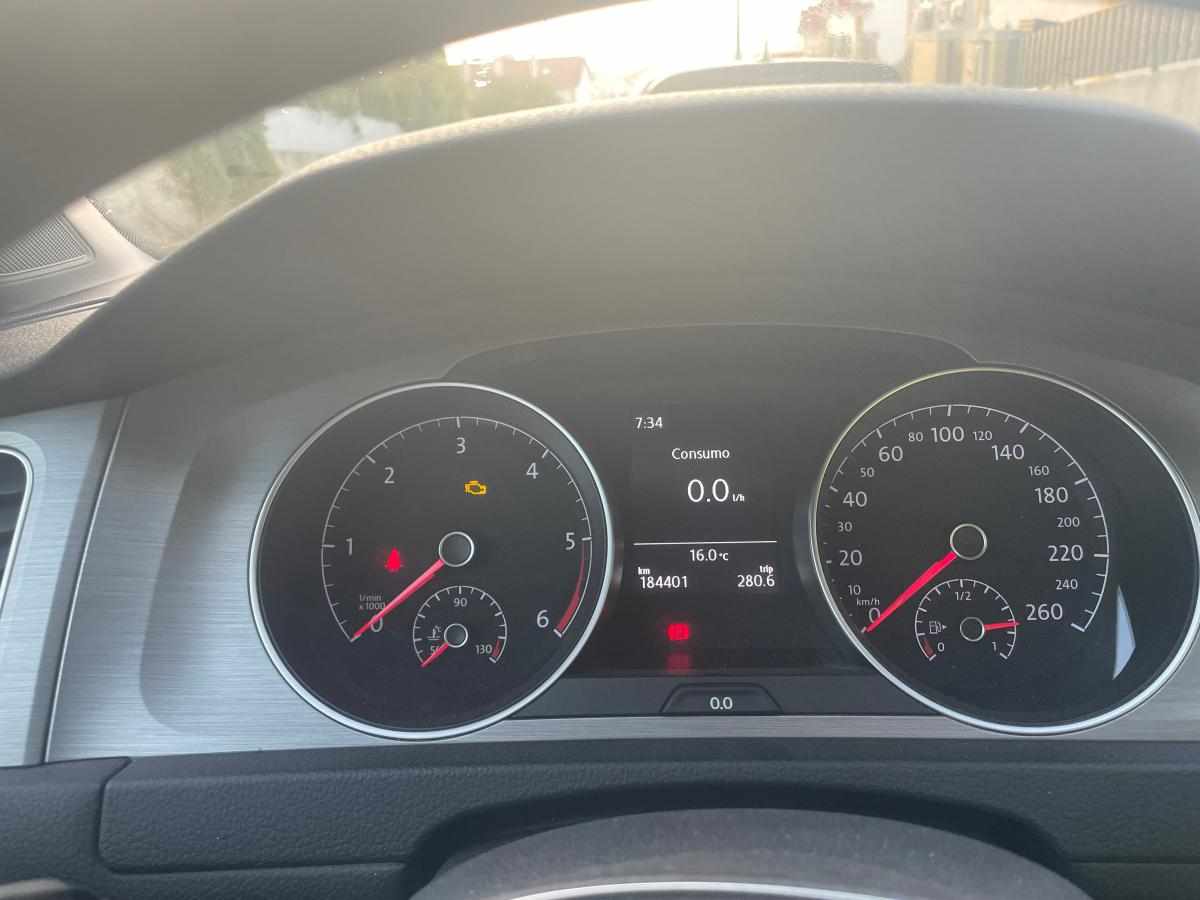 volkswagen-golf-1-6-tdi-bluemotion-2016-diesel-1598cc
