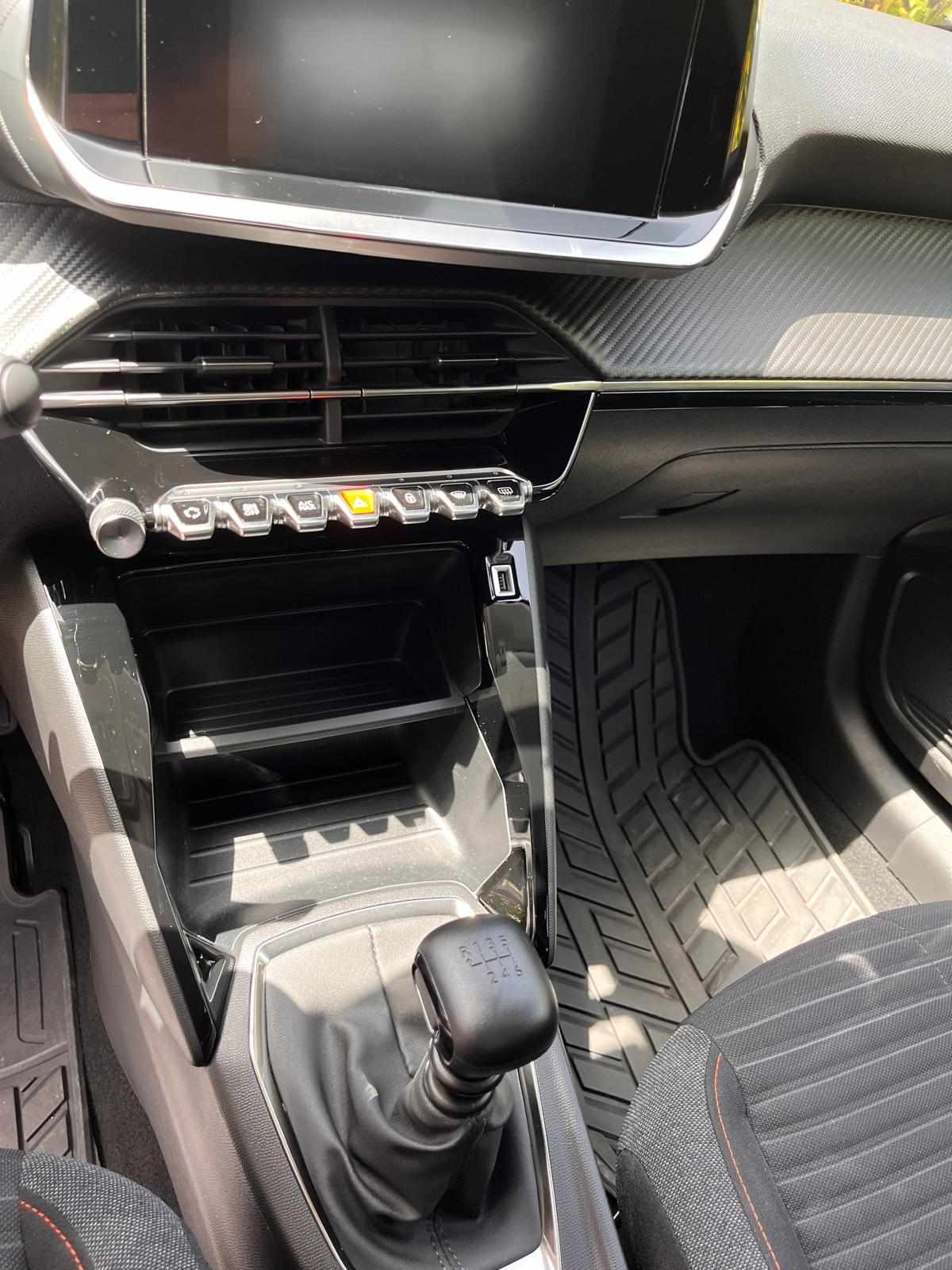 peugeot-208-1-2-puretech-2023-gasolina-1199cc